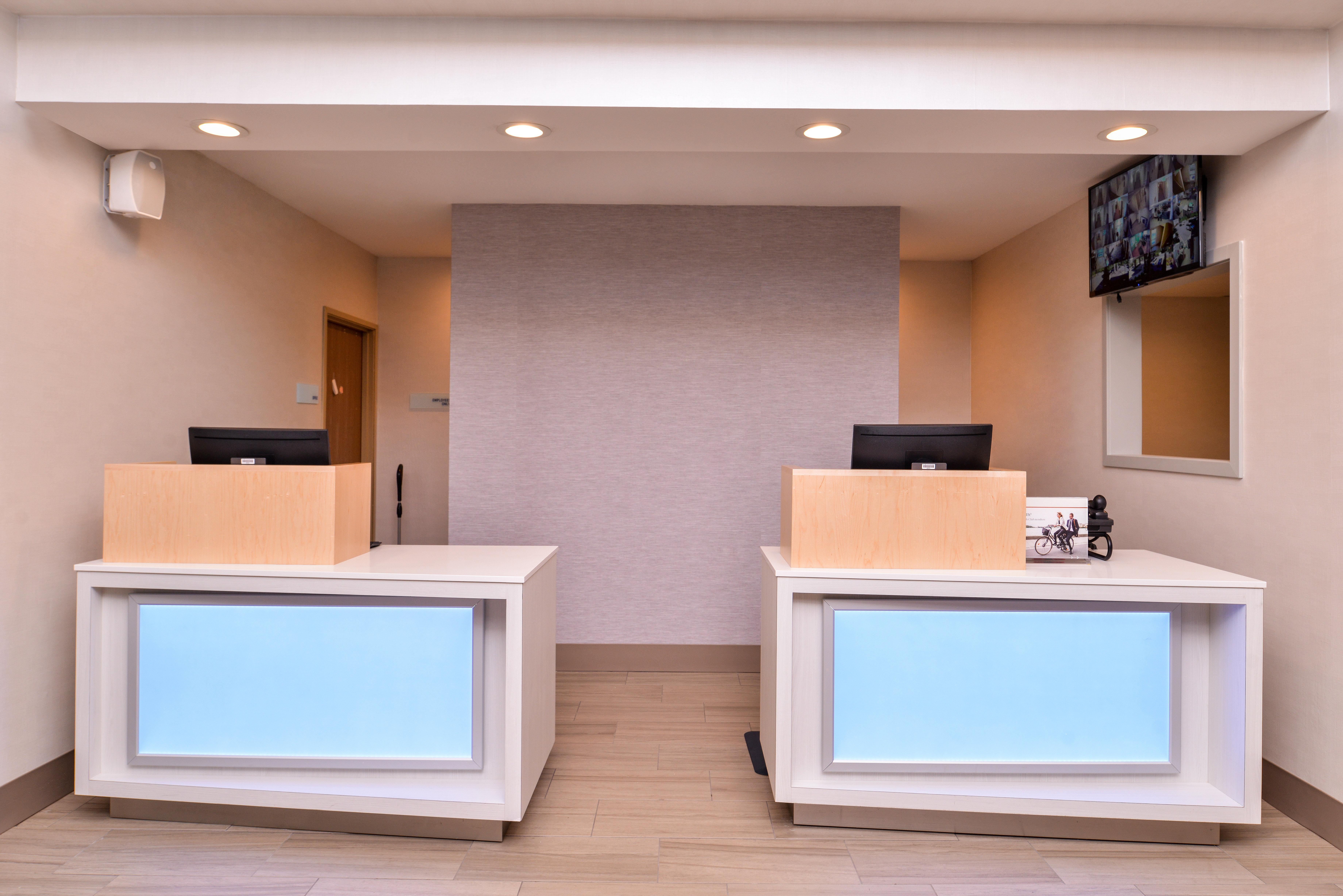 Holiday Inn Express & Suites Lacey - Olympia By Ihg Bagian luar foto