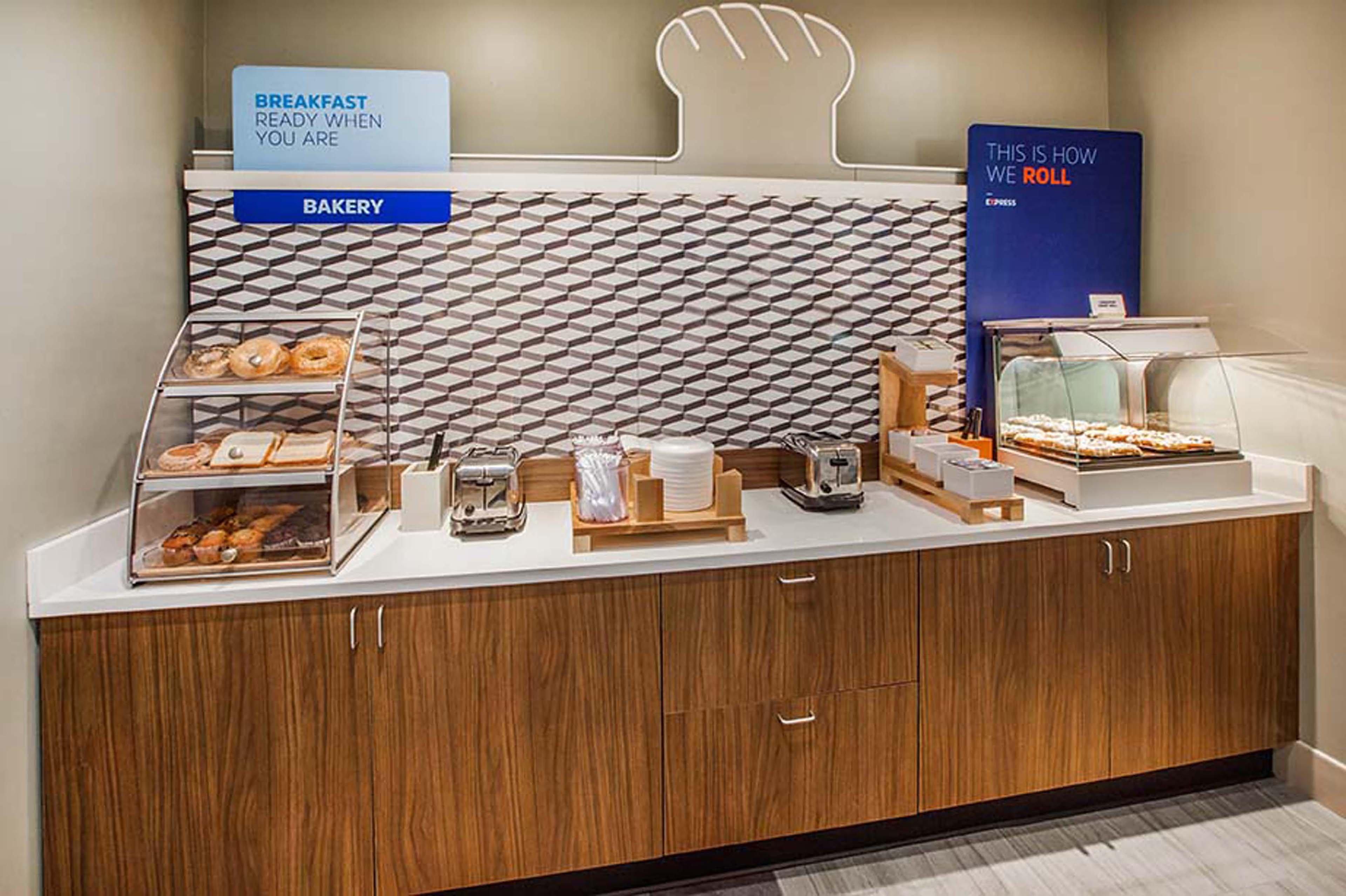 Holiday Inn Express & Suites Lacey - Olympia By Ihg Bagian luar foto
