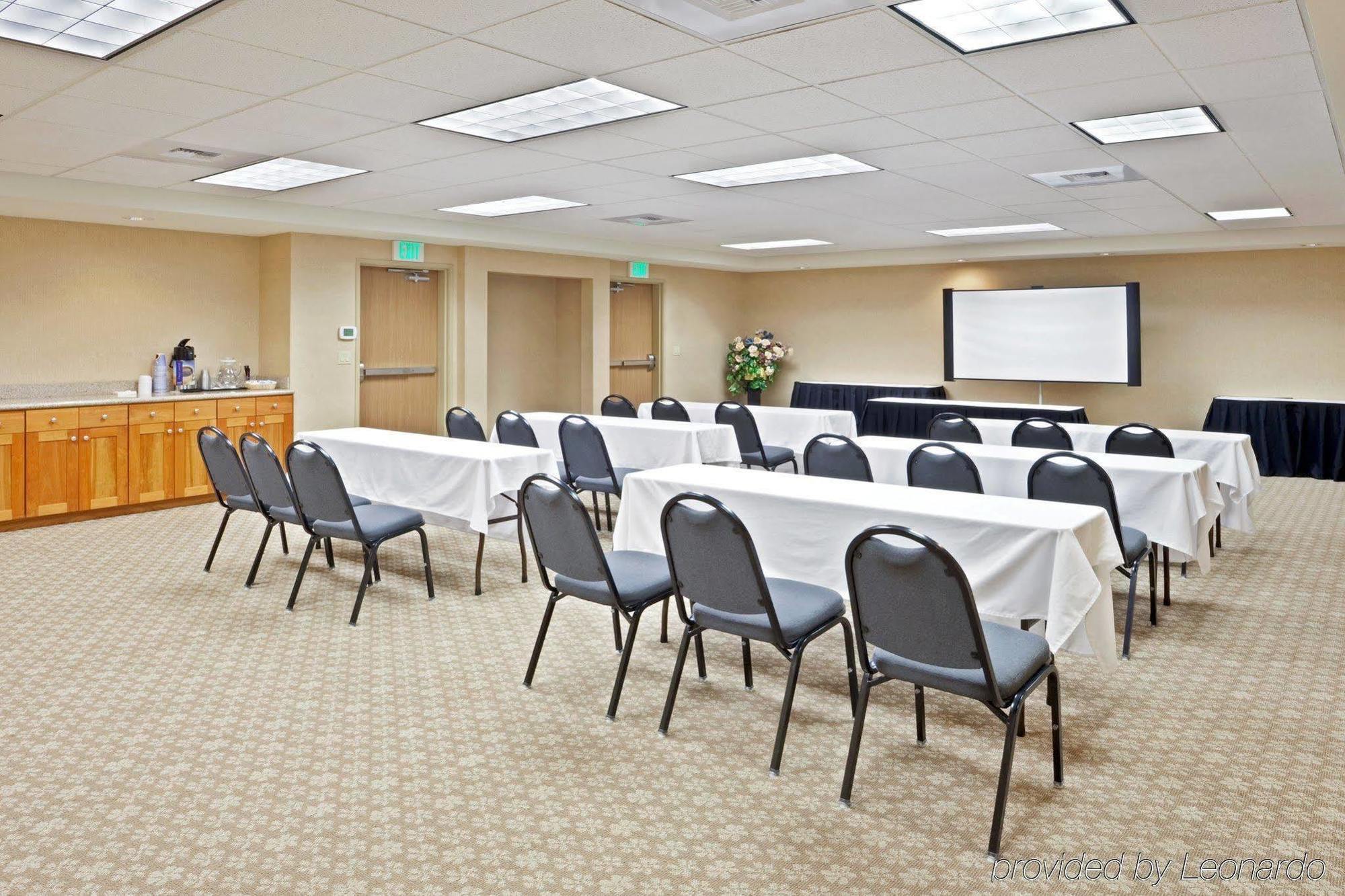Holiday Inn Express & Suites Lacey - Olympia By Ihg Bagian luar foto